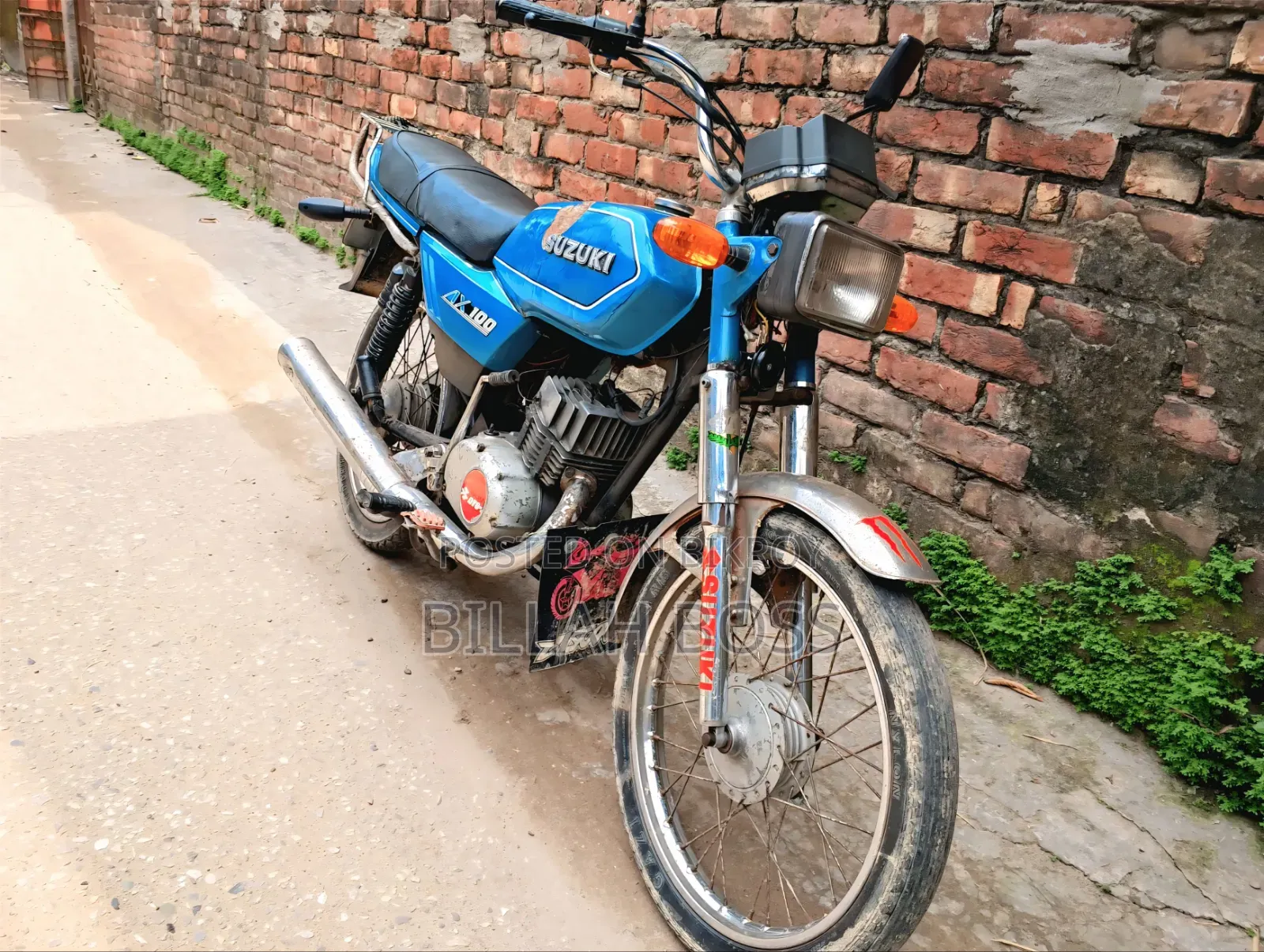 Suzuki AX4 1992 Blue
