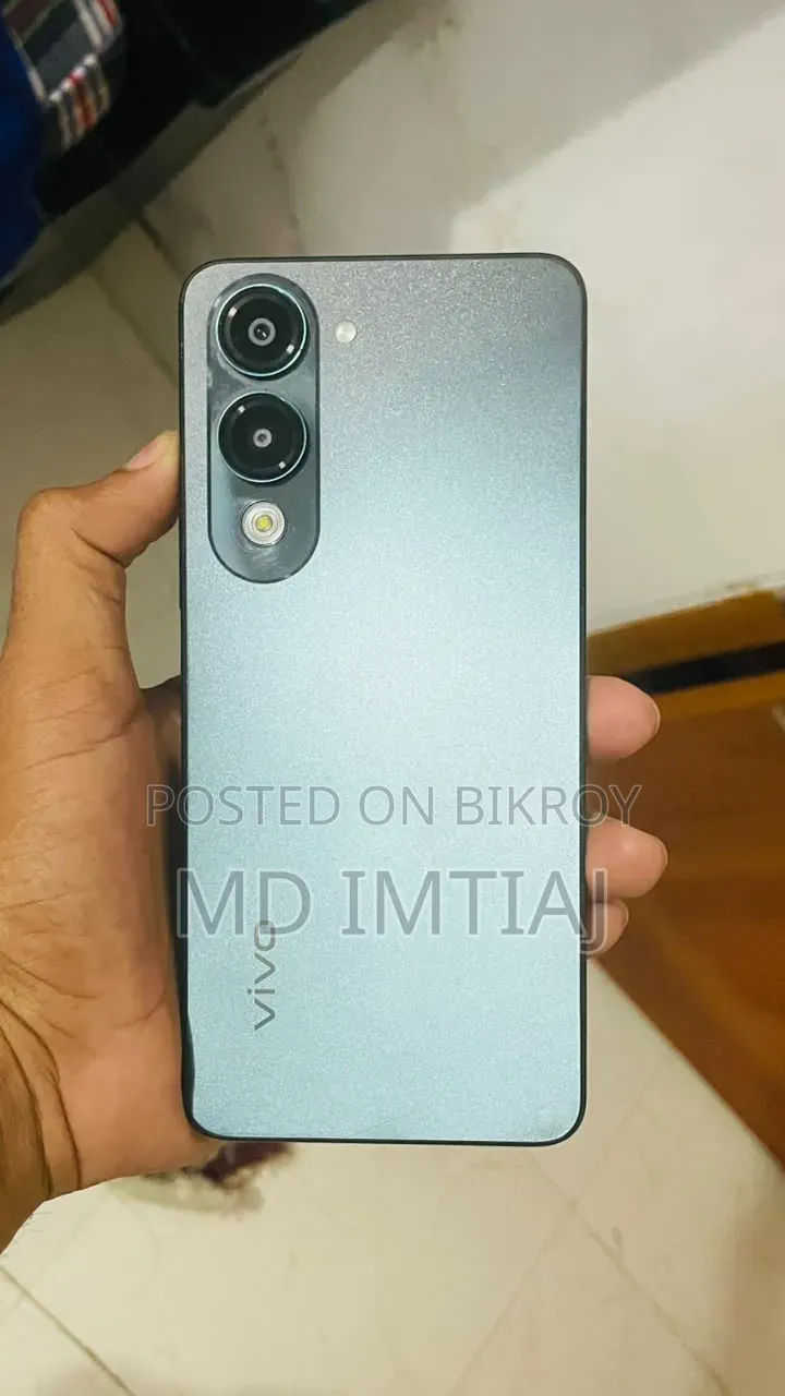 Vivo Y29s 128 GB Silver
