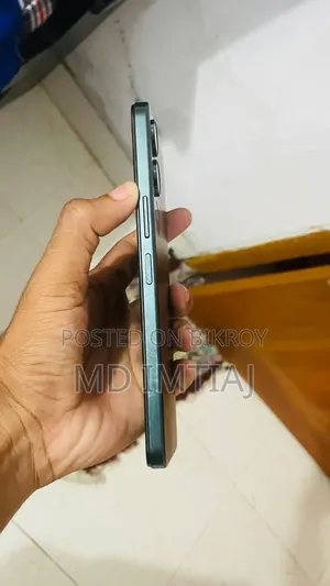 Vivo Y29s 128 GB Silver