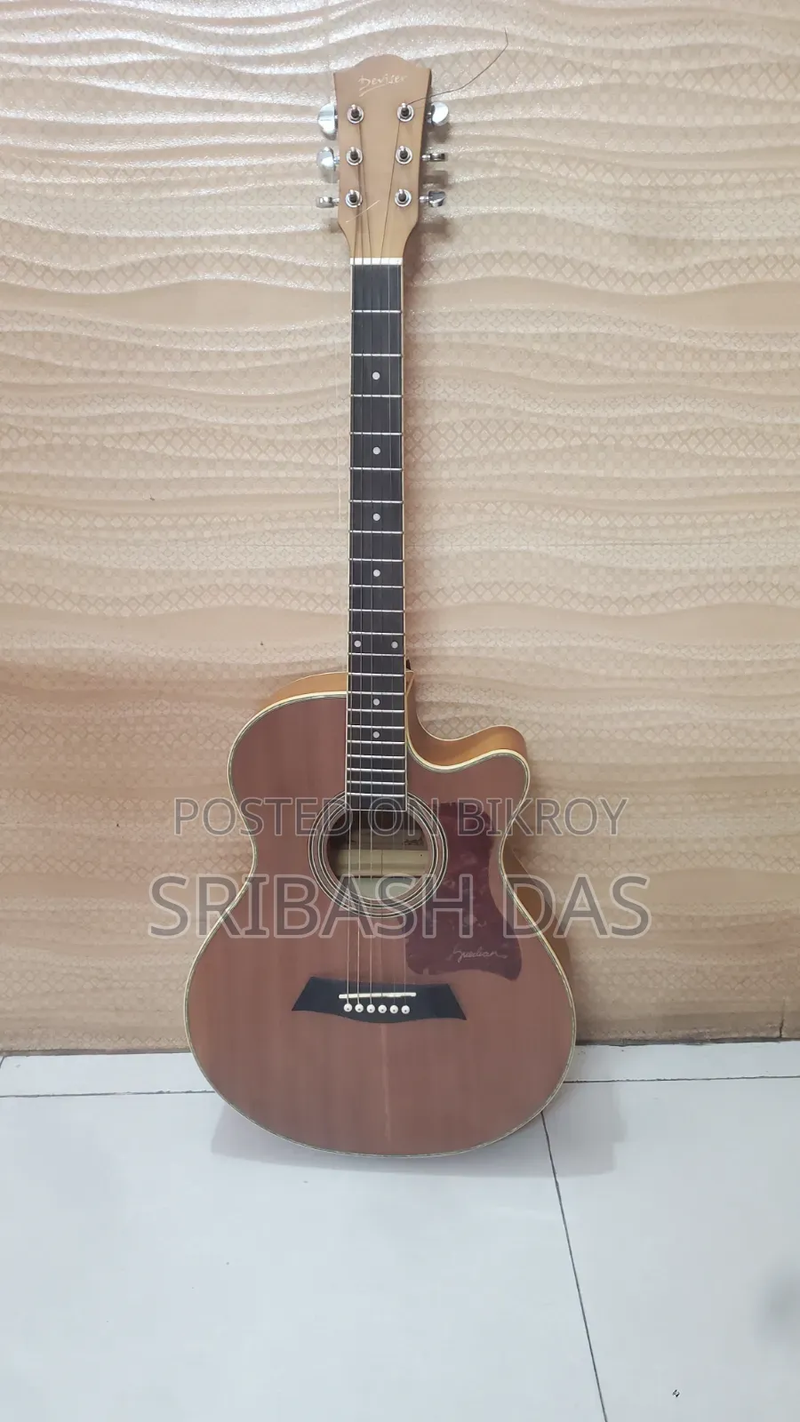 ডিভাইজার এল ৭০৭ এন অ্যাকোস্টিক গিটার