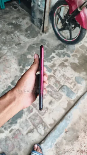 Vivo Y11 32 GB Red