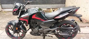 Hero Hunk 2022 Black