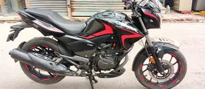 Hero Hunk 2022 Black