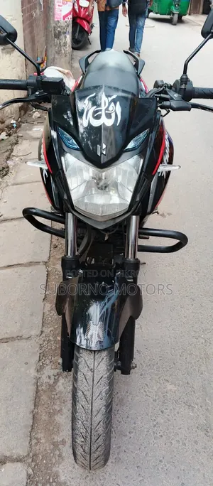 Hero Hunk 2022 Black