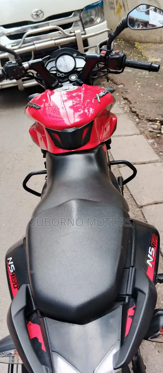 Bajaj Pulsar NS 160 2017 Red