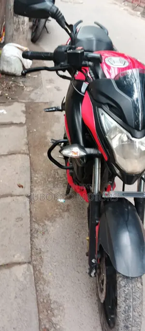 Bajaj Pulsar NS 160 2017 Red