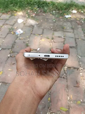 নিউ হেলিও ১০০ ২৫৬ জিবি ইয়েলো