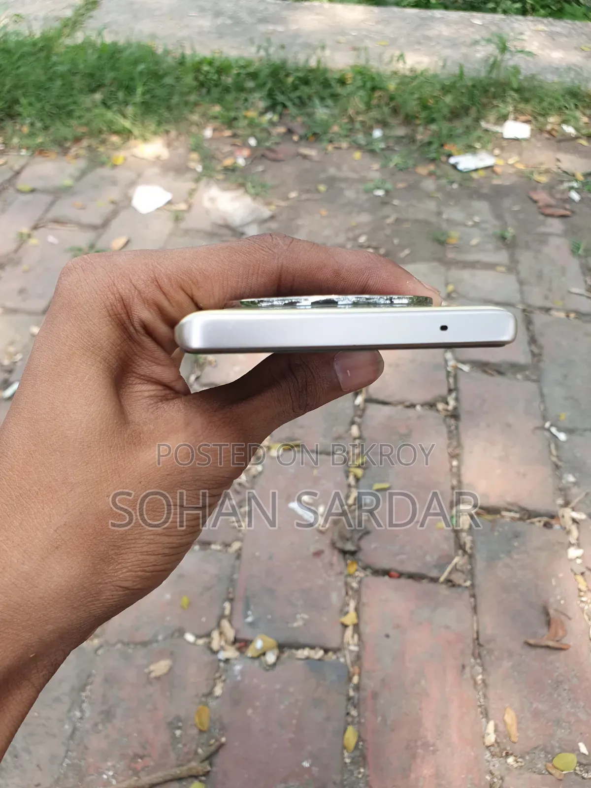নিউ হেলিও ১০০ ২৫৬ জিবি ইয়েলো