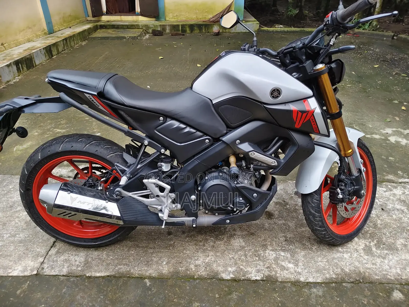 Yamaha 2023 White