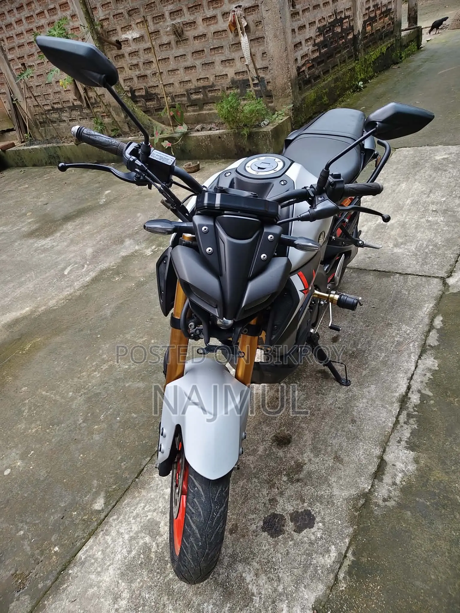 Yamaha 2023 White
