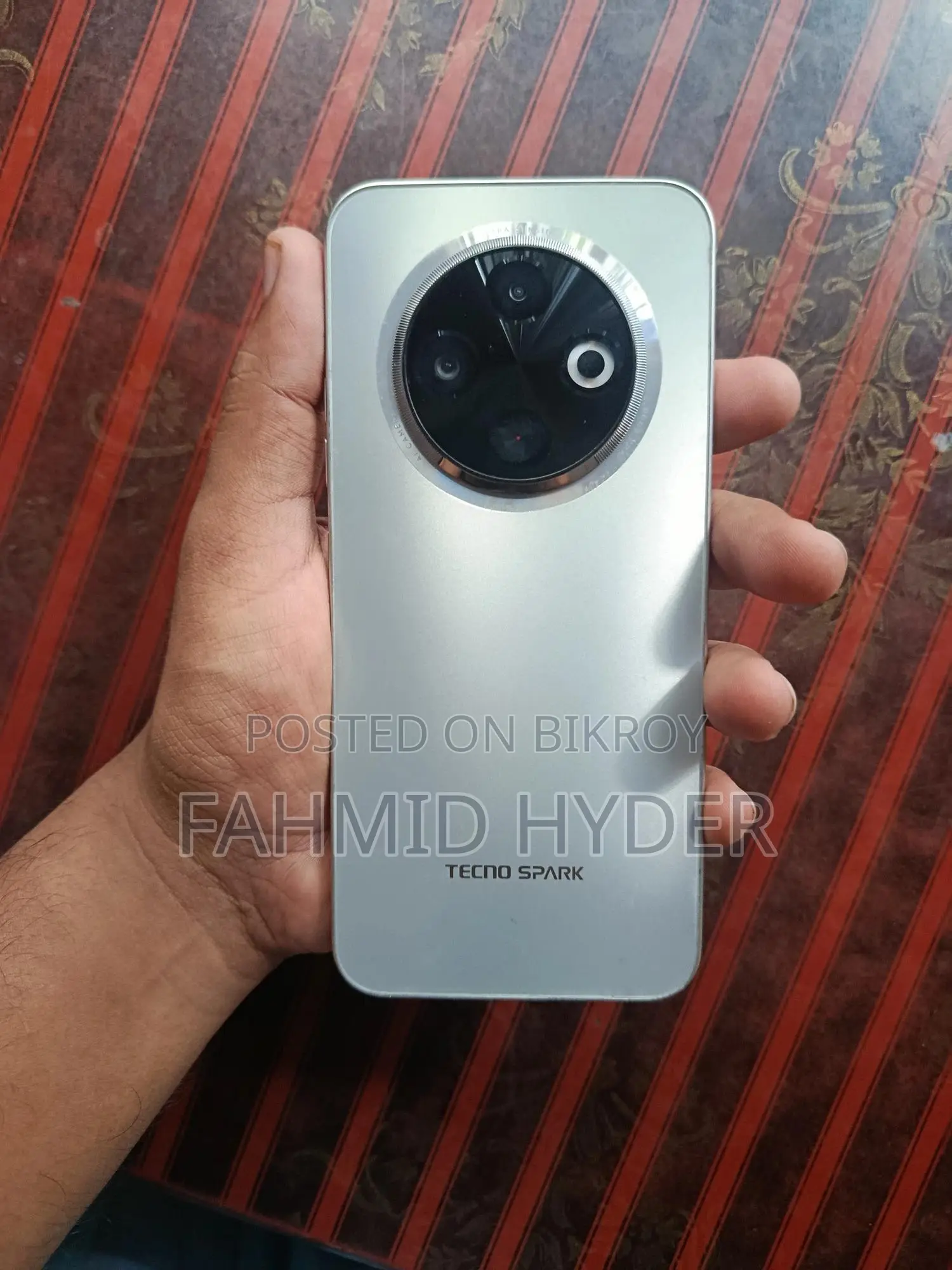 Tecno Spark 30C 128 GB Silver