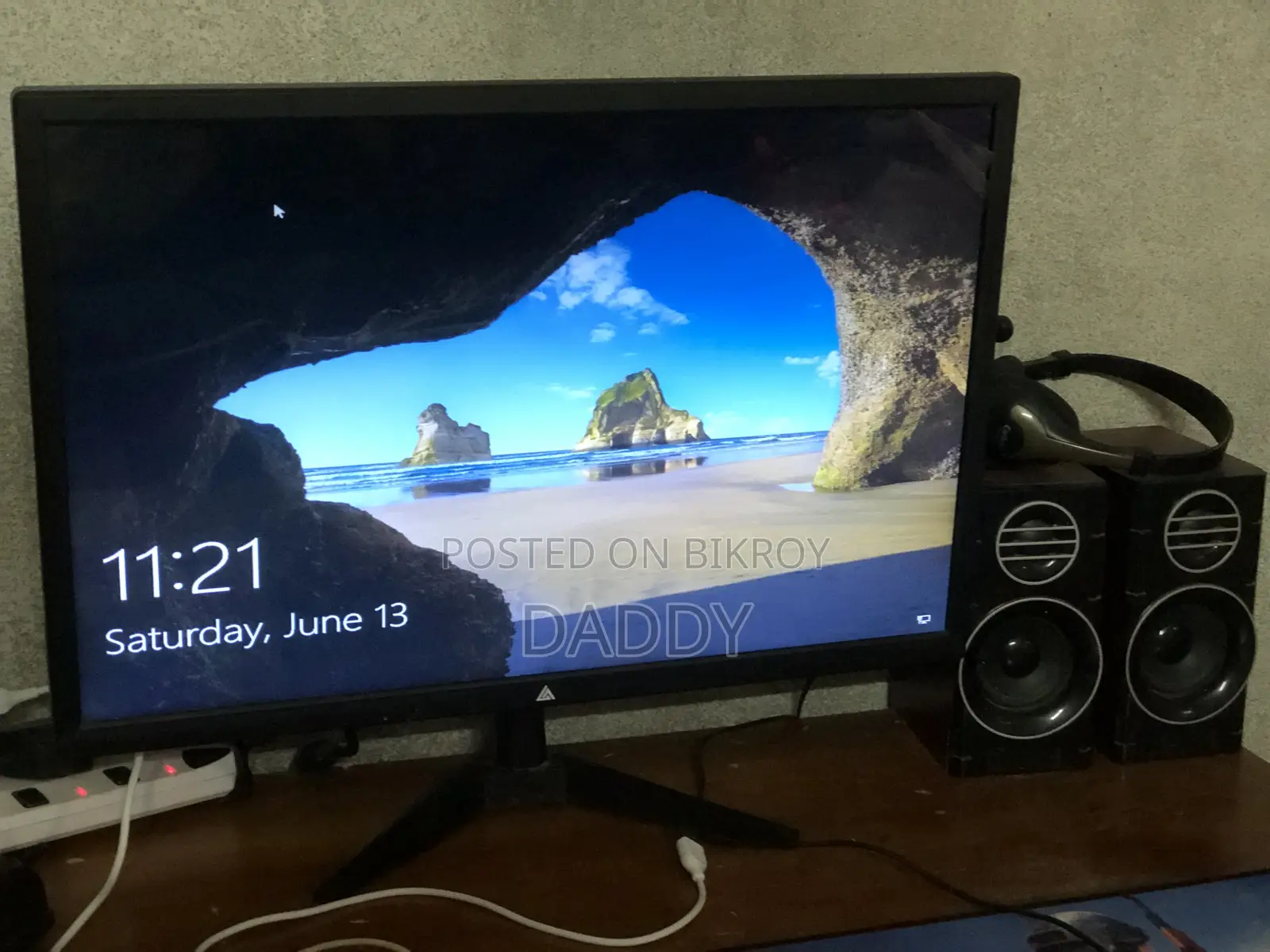 Atlas 22 Inches Monitor