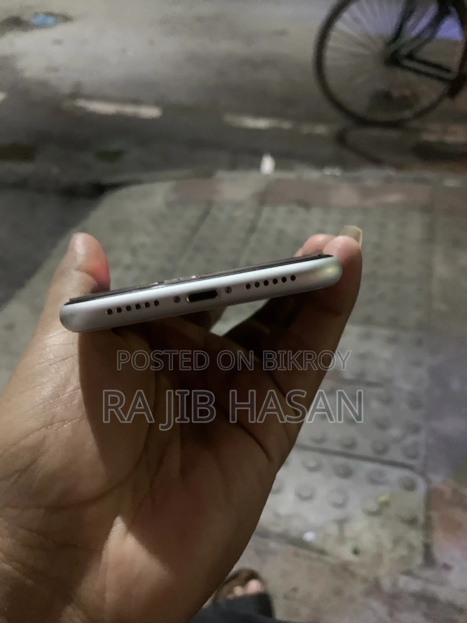 Apple iPhone XR 128 GB White