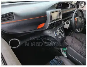 Toyota Sienta 2021 Black