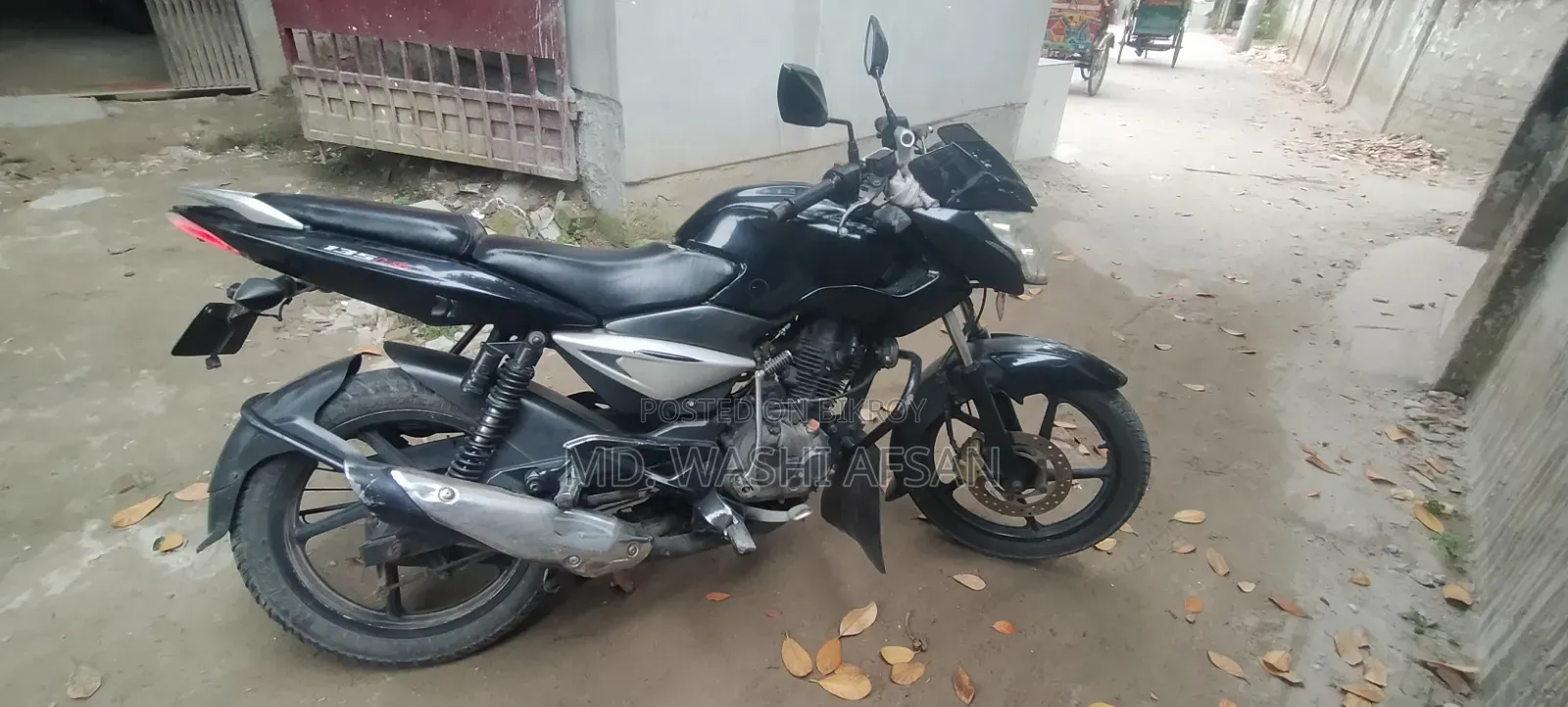 Bajaj Pulsar 135 LS 2012 Black