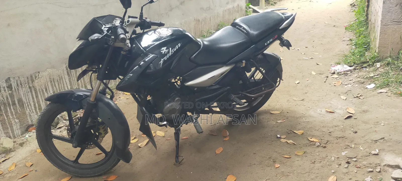 Bajaj Pulsar 135 LS 2012 Black