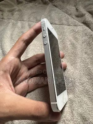 Apple iPhone 5s 32 GB White