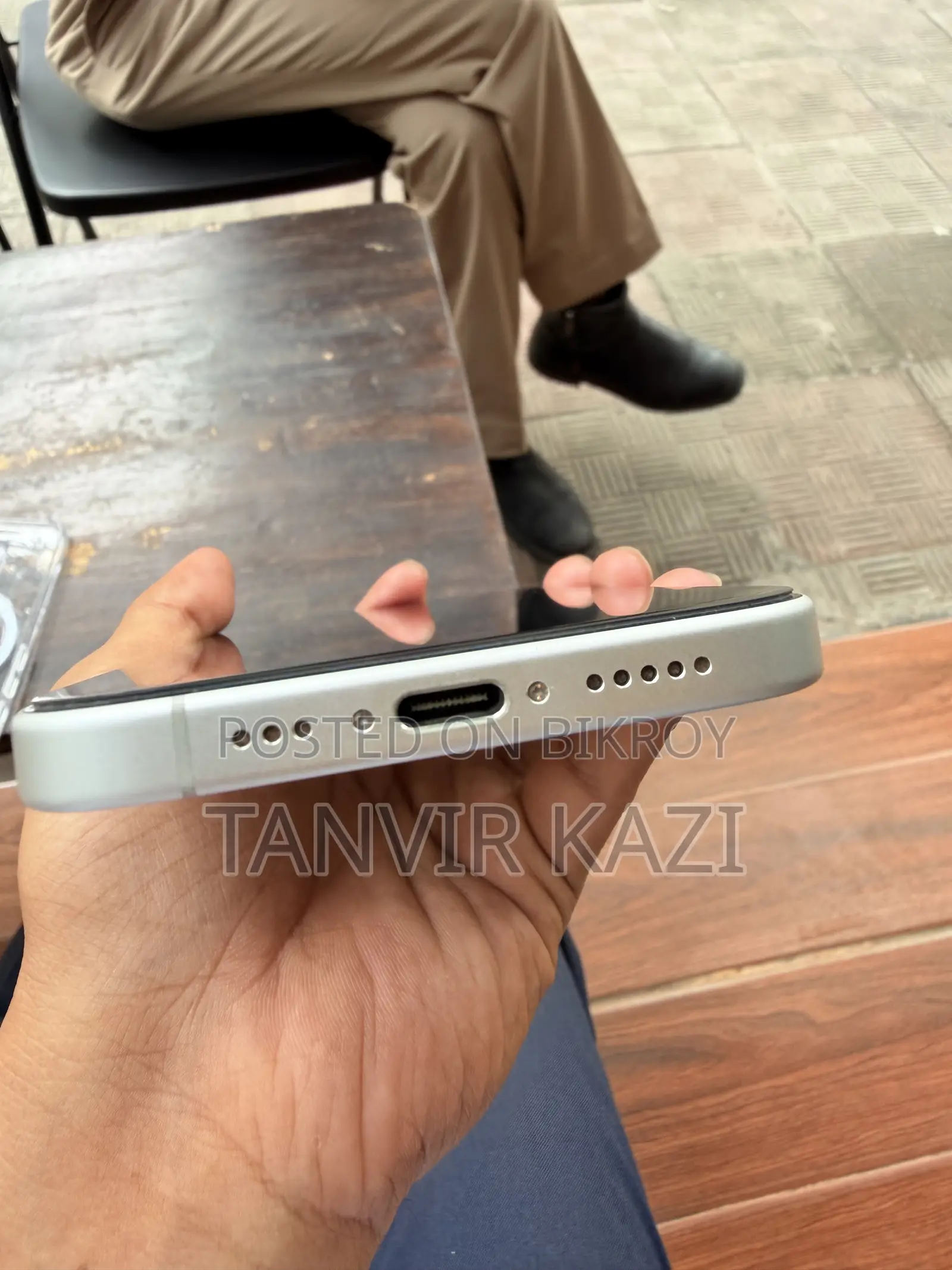 Apple iPhone 16 128 GB White