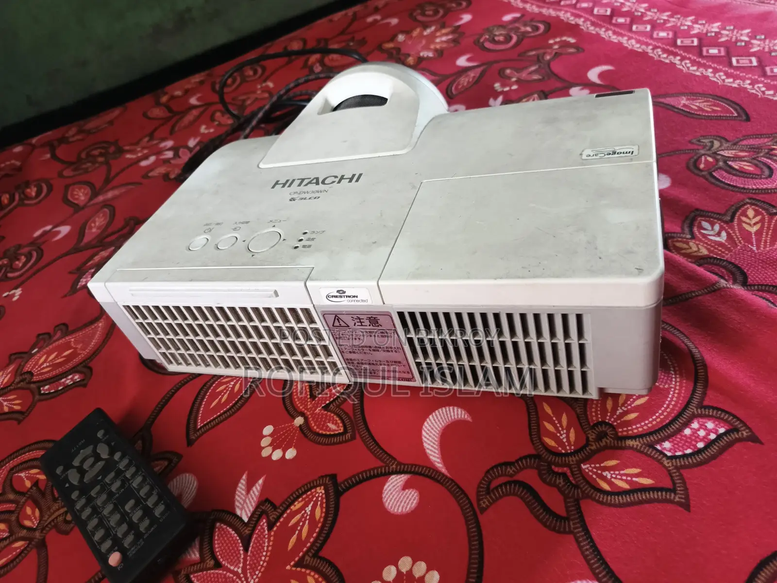 Hitachi CP-DW30WN Projector