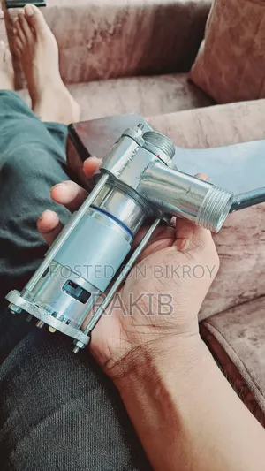 Pump motor, battery