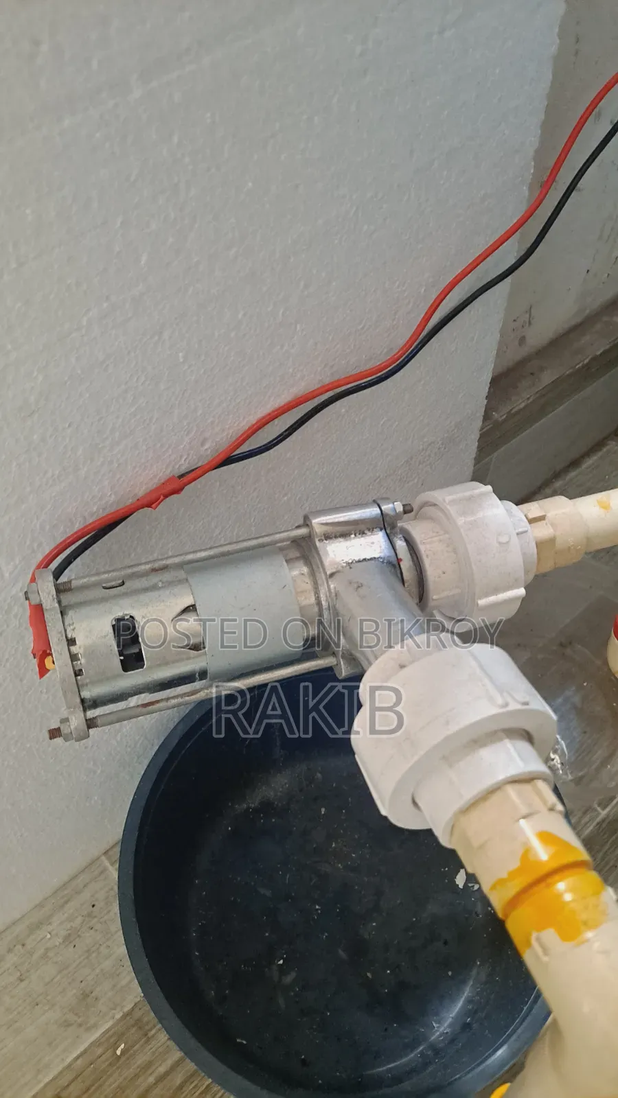 Pump motor, battery