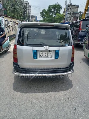 Toyota Succeed 2004 Silver