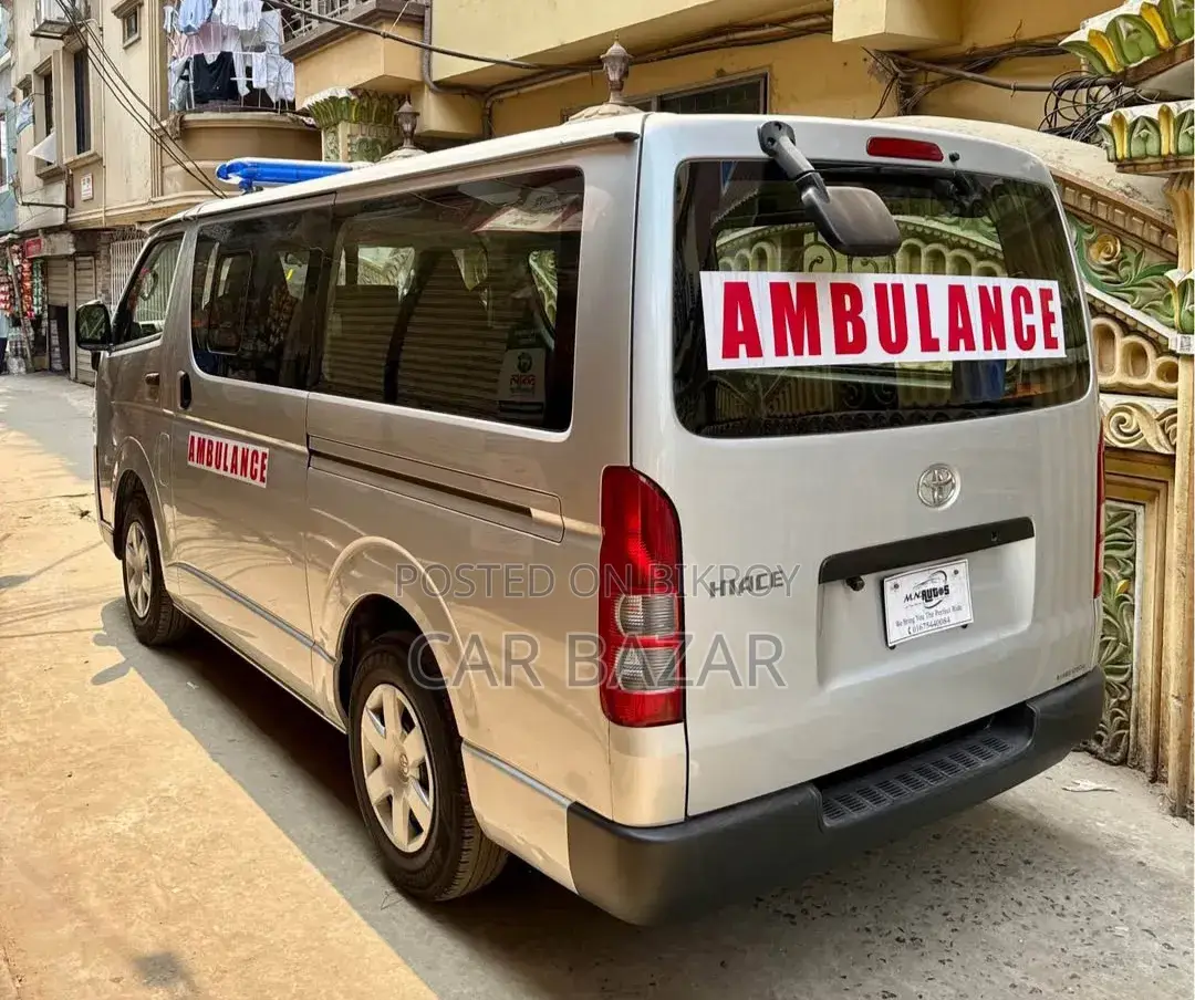 Toyota HiAce 2021 Silver