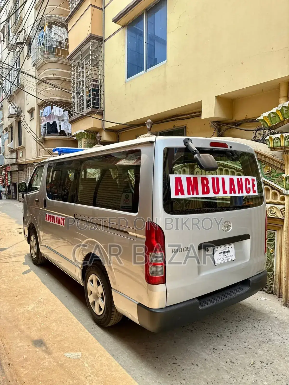 Toyota HiAce 2021 Silver