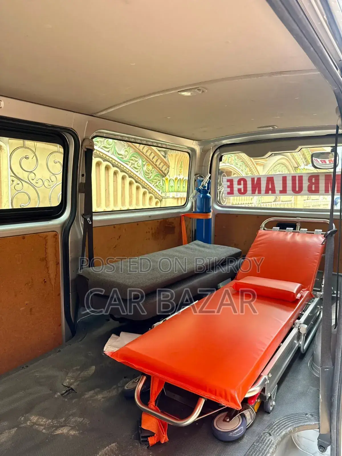 Toyota HiAce 2021 Silver