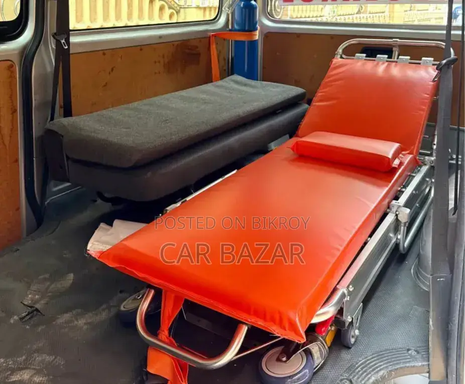 Toyota HiAce 2021 Silver