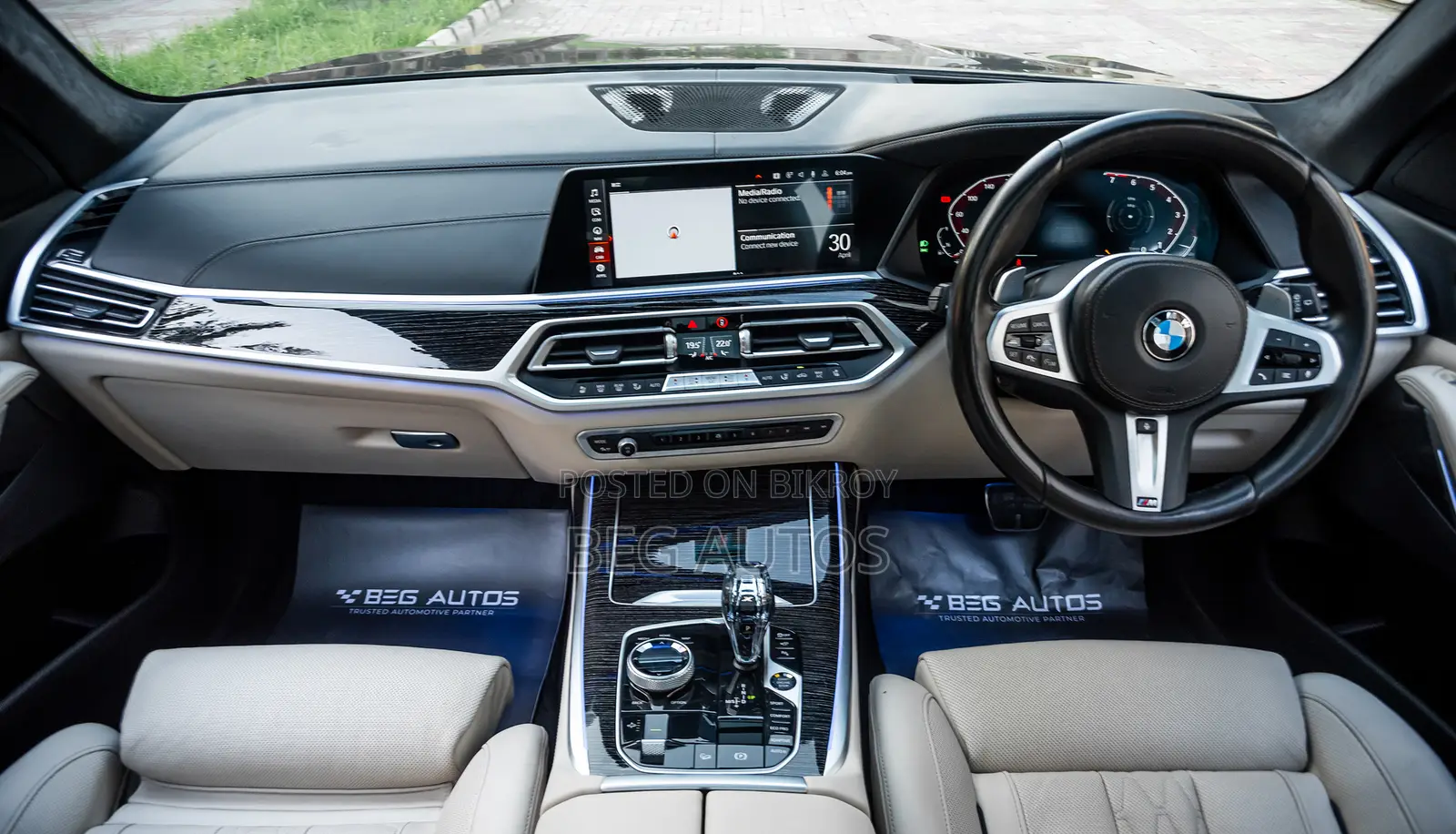 BMW X7 xDrive40i 2022 Black