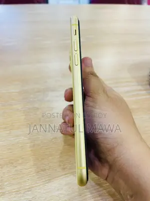 অ্যাপল আইফোন ১১ ১২৮ জিবি হলুদ