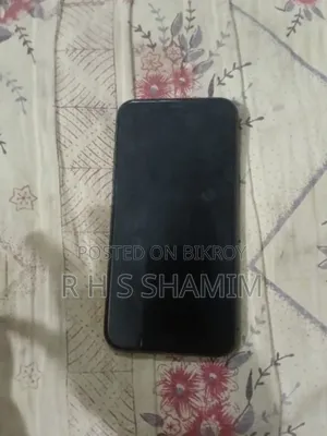 New Apple iPhone 11 64 GB Black
