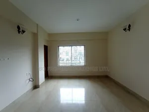 উত্তরায় ১৮০০ বর্গফুটের বিলাসবহুল রেডি অফিস স্পেস ভাড়ার জন্য