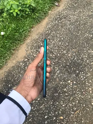 Infinix Hot 9 Play 32 GB Blue