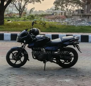 Bajaj Pulsar 150 2018 Blue