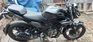 Hero Xtreme 125R 2025 Black