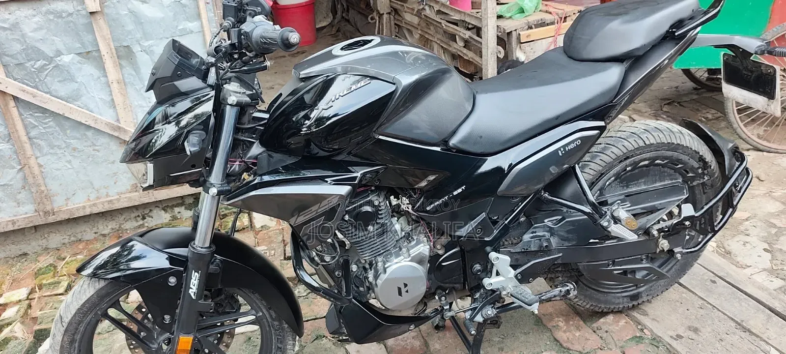Hero Xtreme 125R 2025 Black