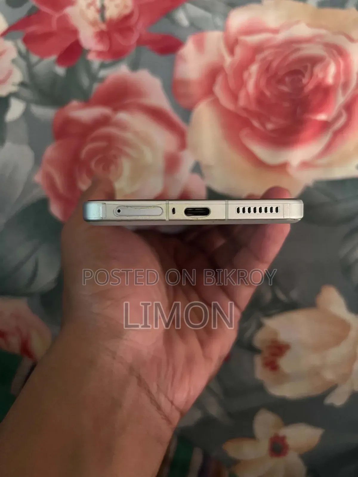 আইকিউওও ১৩ ২৫৬ জিবি সিলভার
