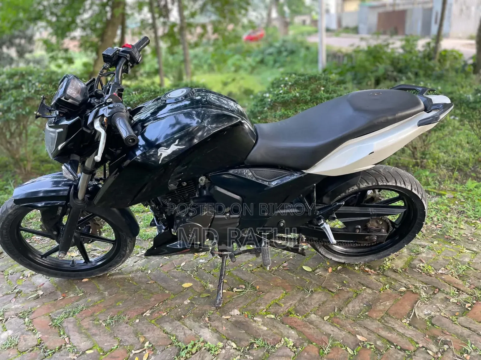 TVS Apache RTR 160 4V 2020 Black