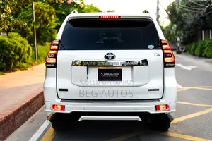 Toyota Land Cruiser Prado 2.7 2018 Pearl