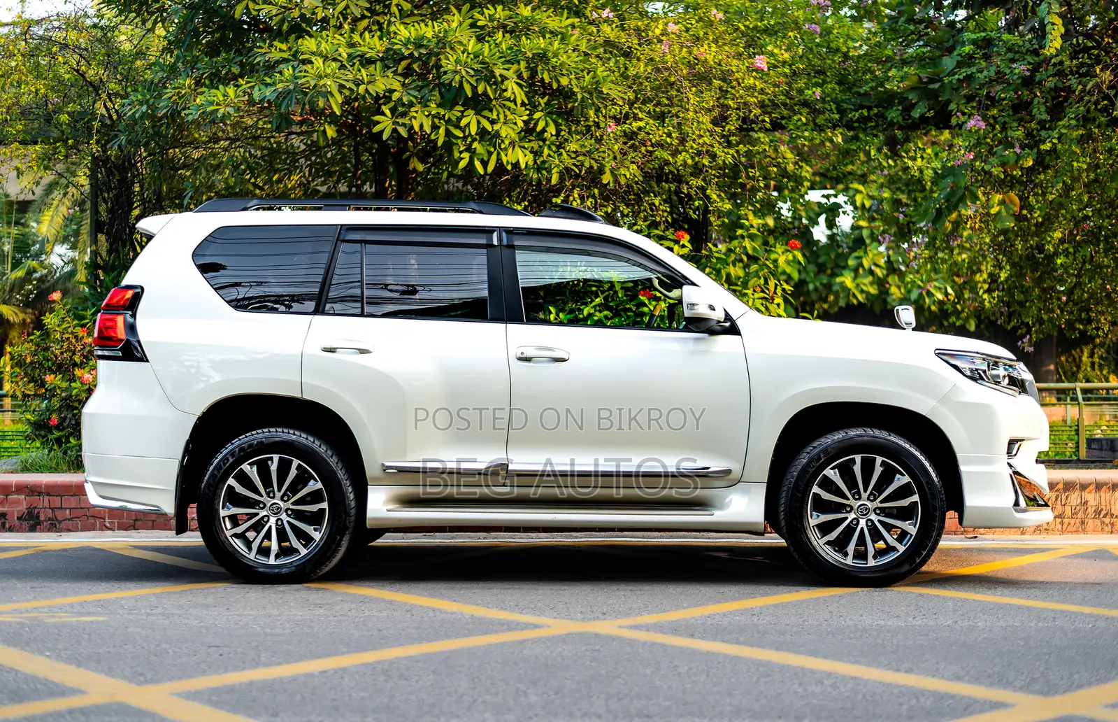 Toyota Land Cruiser Prado 2.7 2018 Pearl