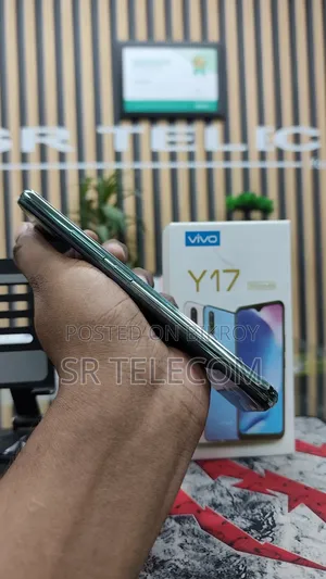 Vivo Y17 256 GB Green