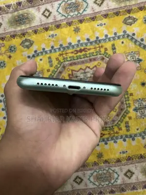 Apple iPhone 11 64 GB Green