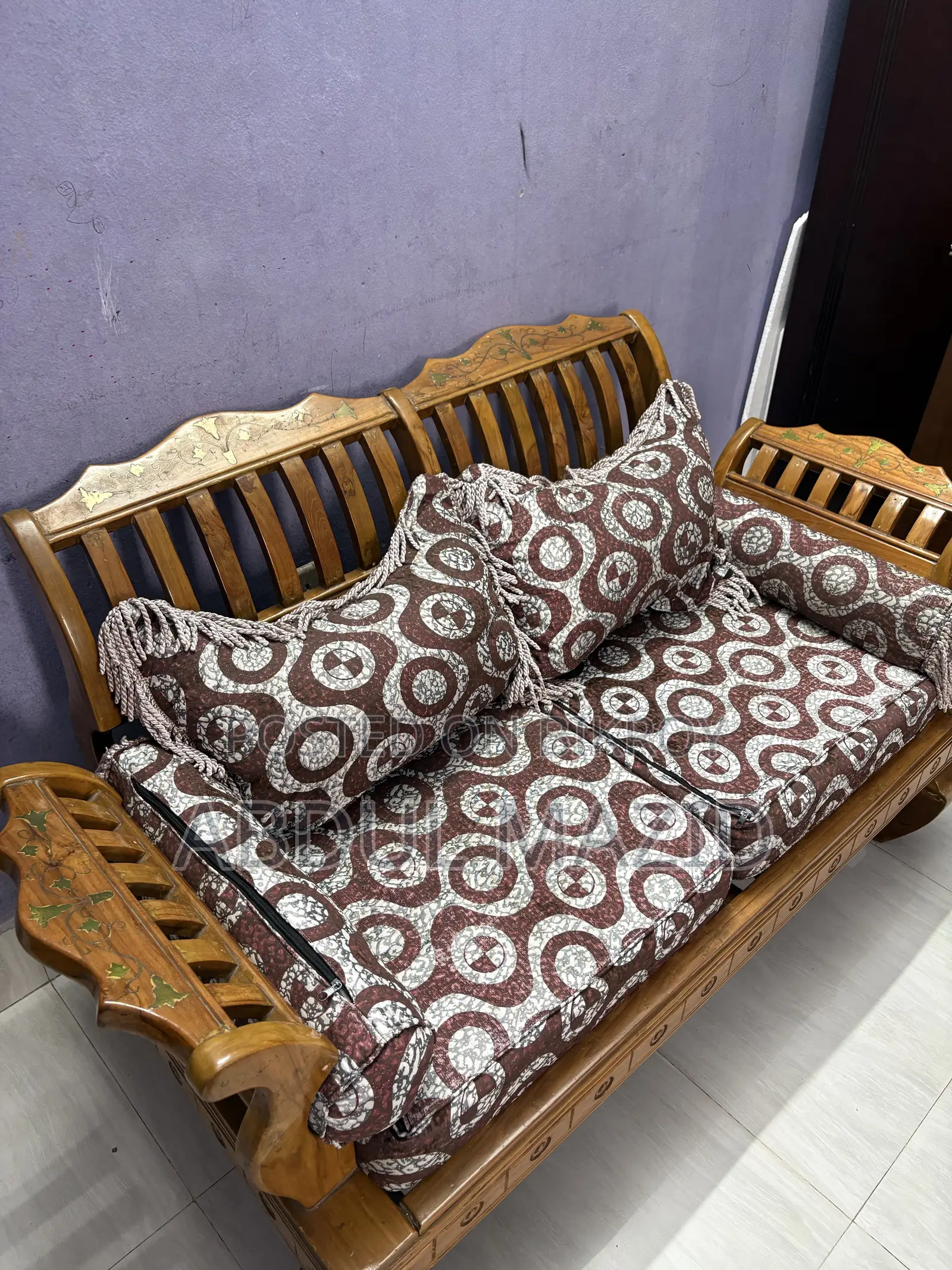 Nice Sofa Set