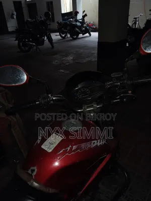 হিরো গ্ল্যামার ২০১৫ রেড