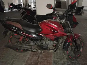 Hero Glamour 2015 Red