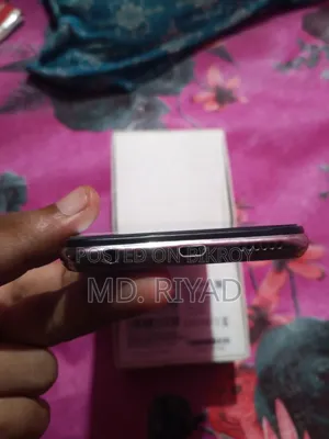 Vivo Y17 256 GB Pink