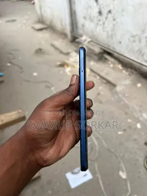 ওপ্পো এ১৭ ৬৪ জিবি ব্লু
