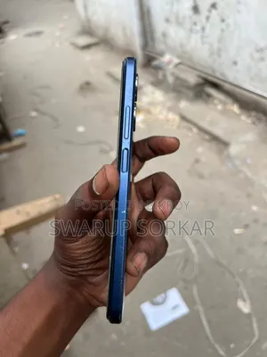 ওপ্পো এ১৭ ৬৪ জিবি ব্লু